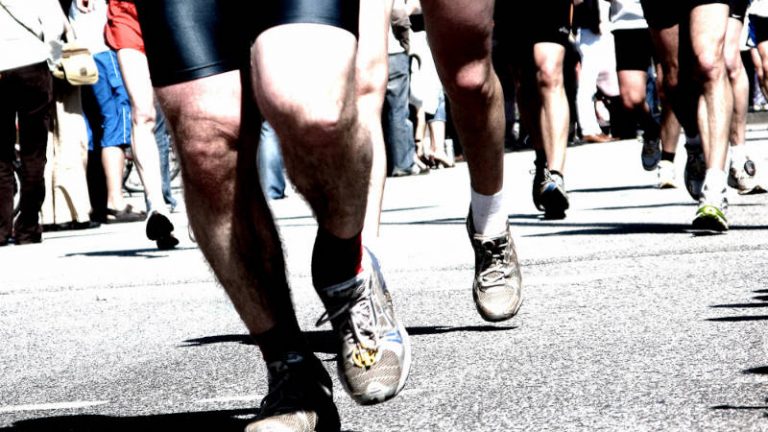 Läufer Sportlerbeine beim Laufen