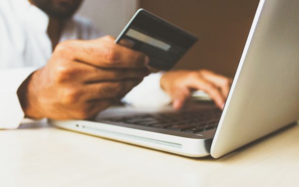 ZweiPunkt_Online-Shopping_Unsplash_300dpi-klein