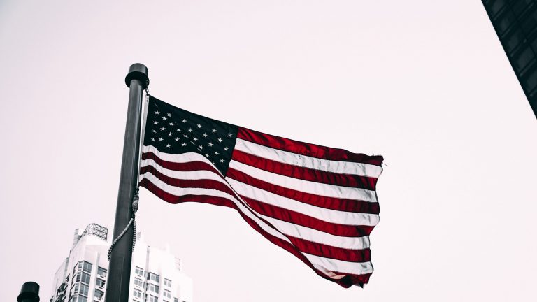 EasyTecs_USA_Credit_pexels-matthis-volquardsen_300dpi