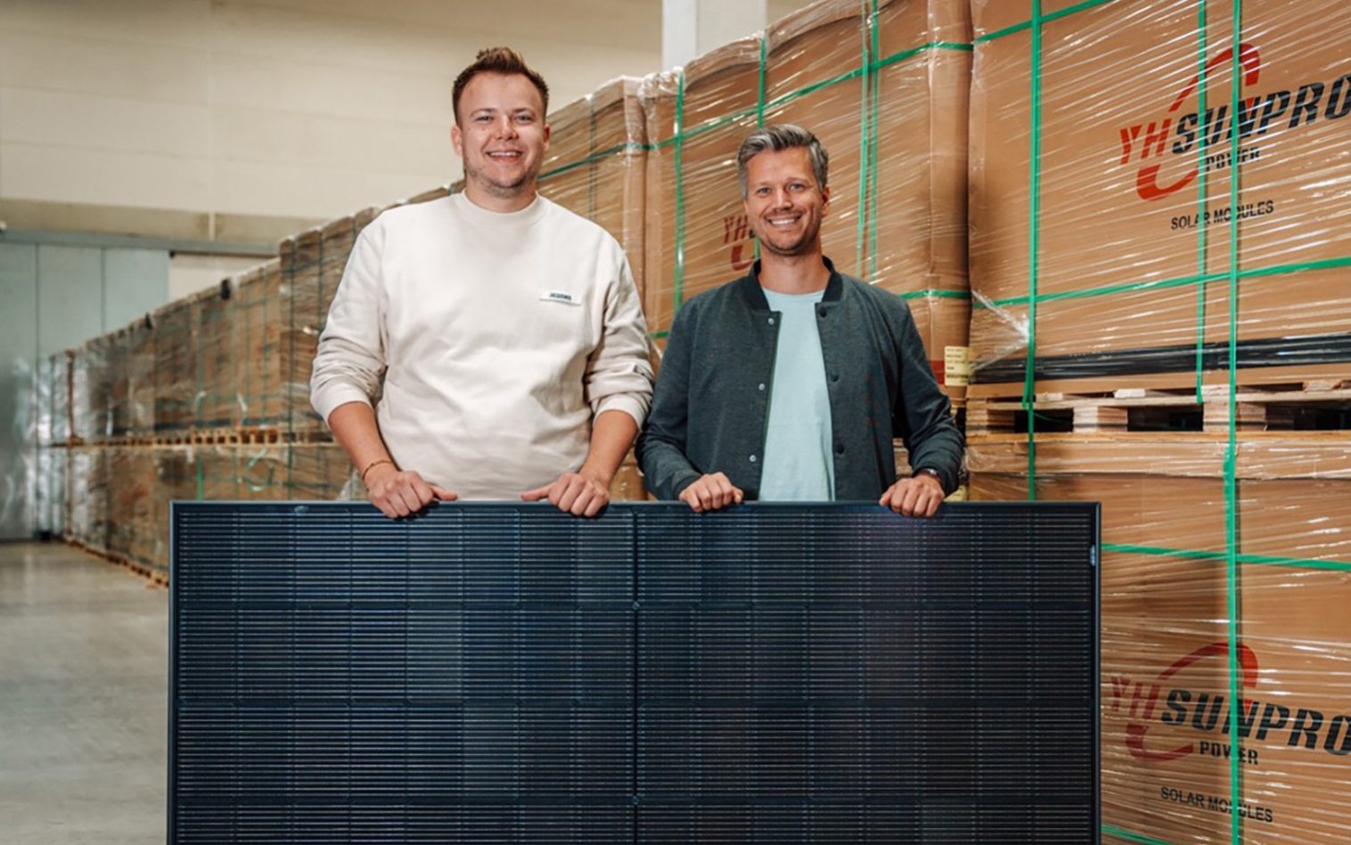 KleinesKraftwerk_Gründer_Jubilaeum_300dpi Sebastian Hirt und Markus Struck sehen Risiken in den geplanten Änderungen zur Einspeisevergütung. | Bildrechte: Kleines Kraftwerk DE GmbH